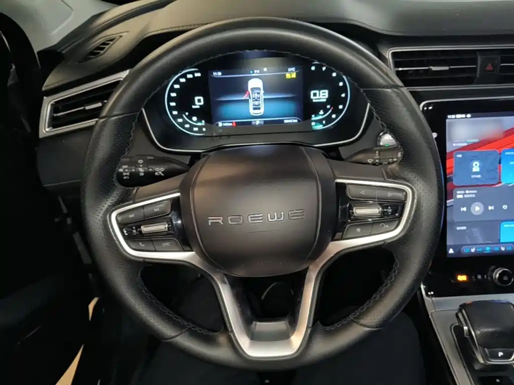 Фото 11 - Roewe RX5