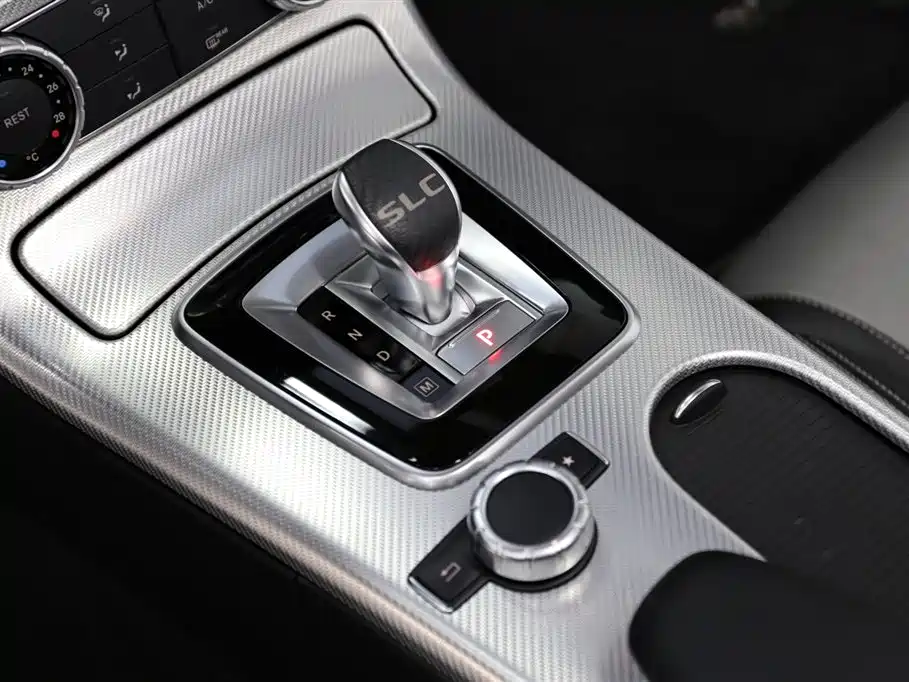 Mercedes-Benz SLC 2019 SLC 260 Jinyu Collector's Edition фото 13