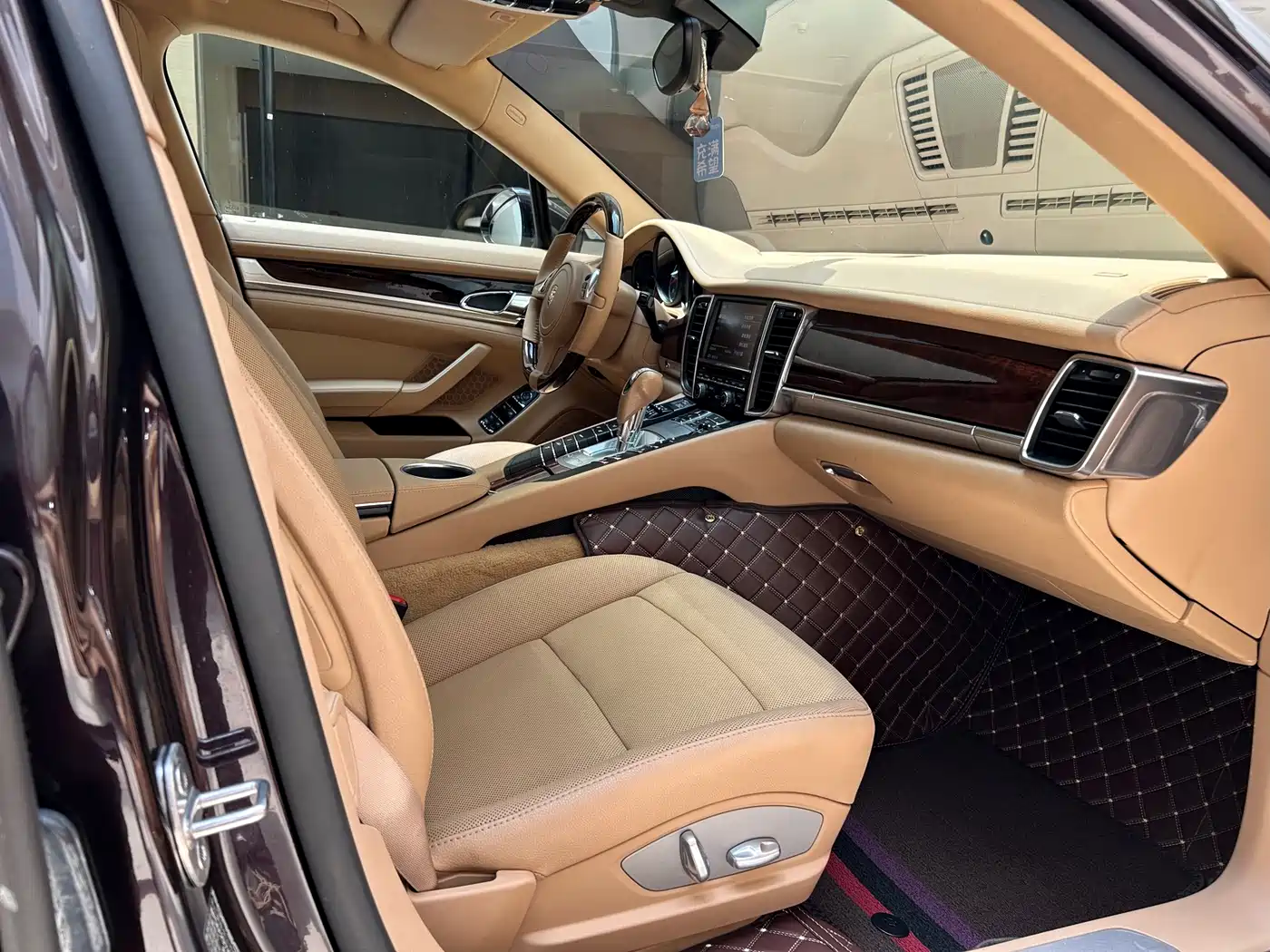 Porsche Panamera 2010 Panamera 3.6L фото 11