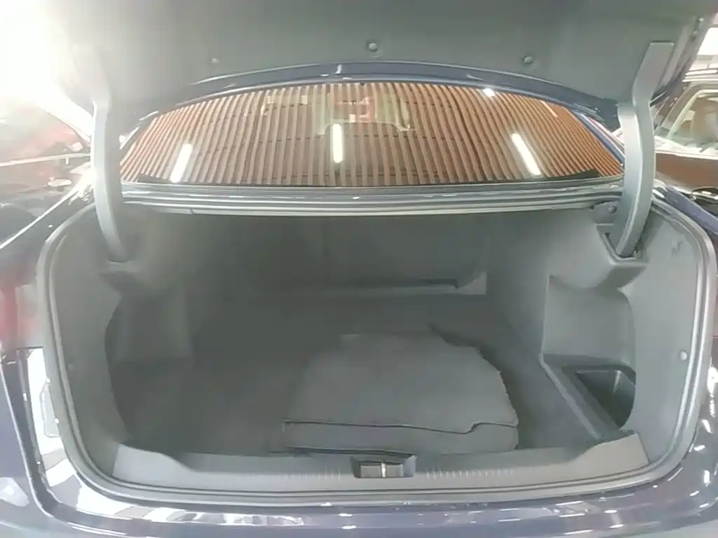 Photo 15 - Buick LaCrosse