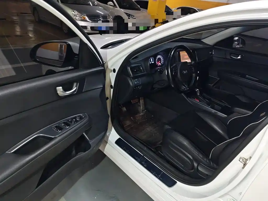 Kia K5 2016 1.6T Automatic LUX фото 13
