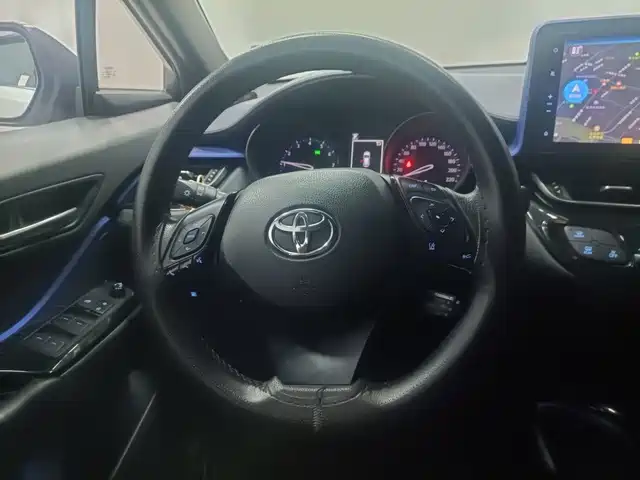 Toyota C-HR 2018 2.0L Leading Edition China VI фото 7