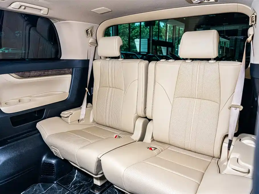 Toyota Alphard 2021 Hybrid 2.5L Premium фото 18