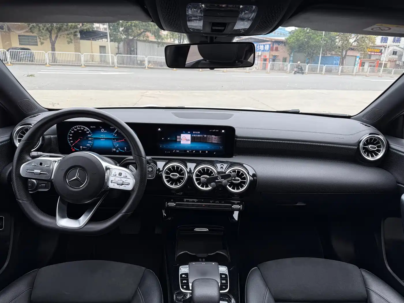 Mercedes-Benz A-Class 2020 A 200 L Sport Sedan фото 5