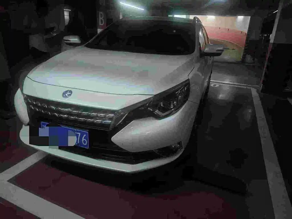 Venucia T90 2017 2017 2.0L CVT Leading Edition
