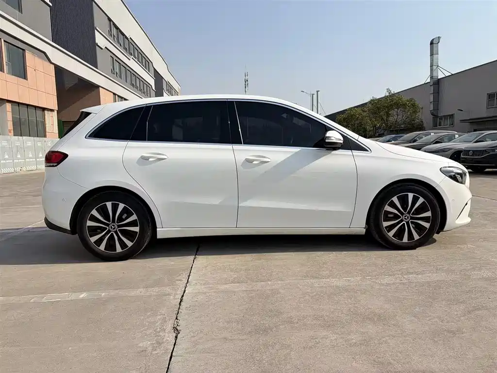 Mercedes-Benz B-Class 2021 B 200 Dynamic фото 5