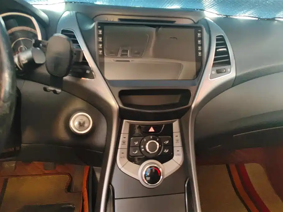 Hyundai Langdong 2012 1.6L Manual Leading фото 13