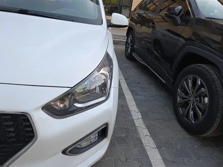 Hyundai Verna 2017 1.4L Manual Color Edition (China V) фото 5