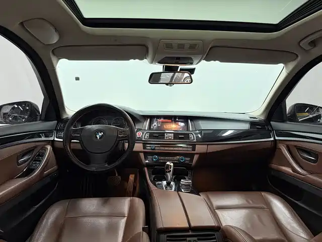 BMW 5 Series 2014 520Li Elegance фото 7