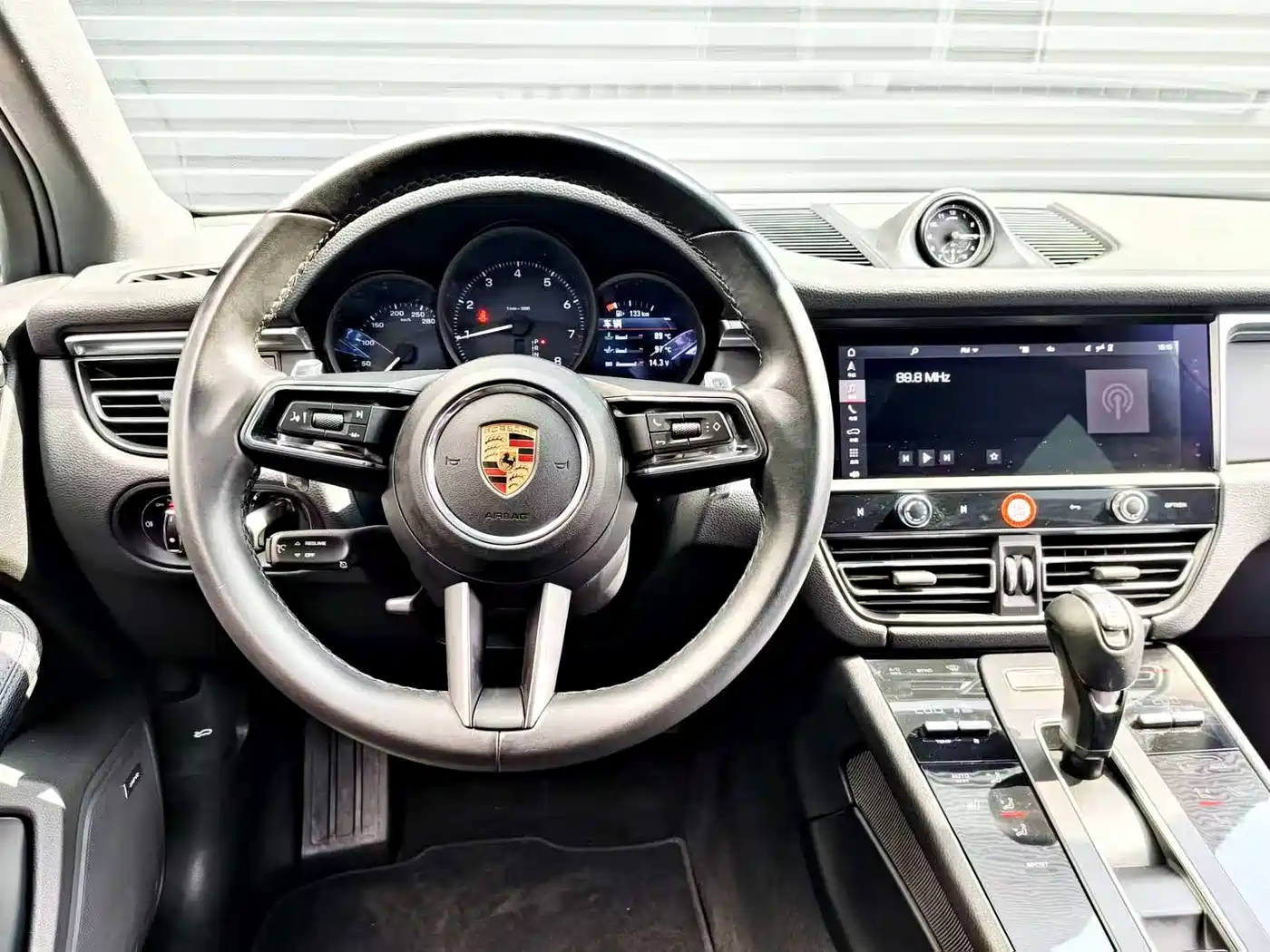 Porsche Macan 2022 Macan 2.0T фото 9