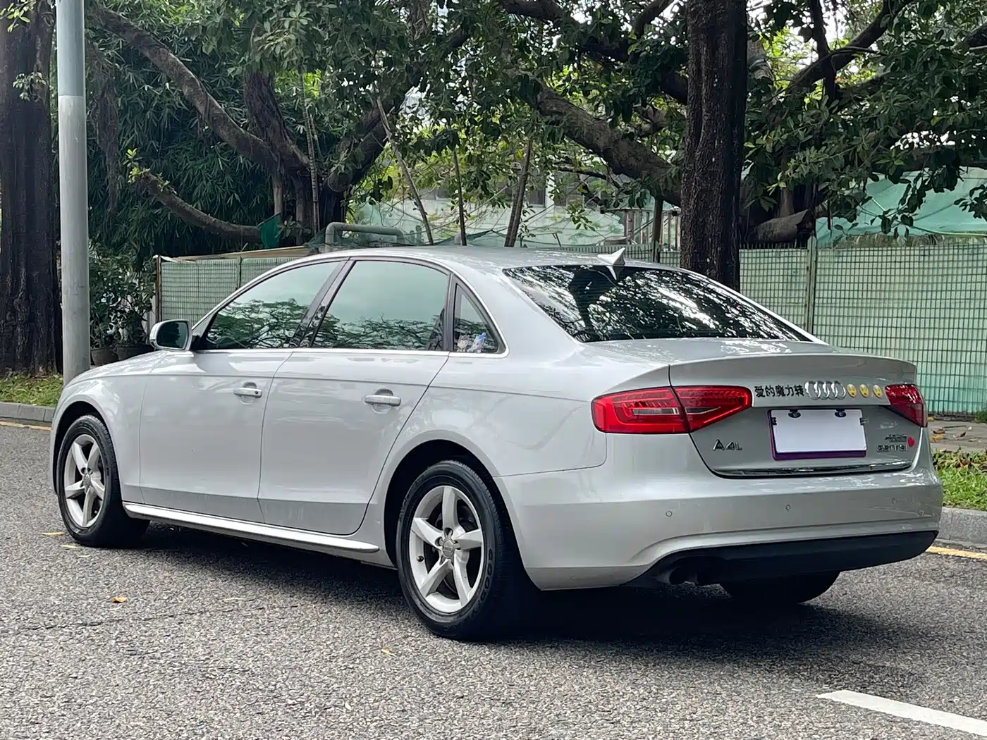 Audi A4L 2013 35 TFSI Automatic Standard фото 11