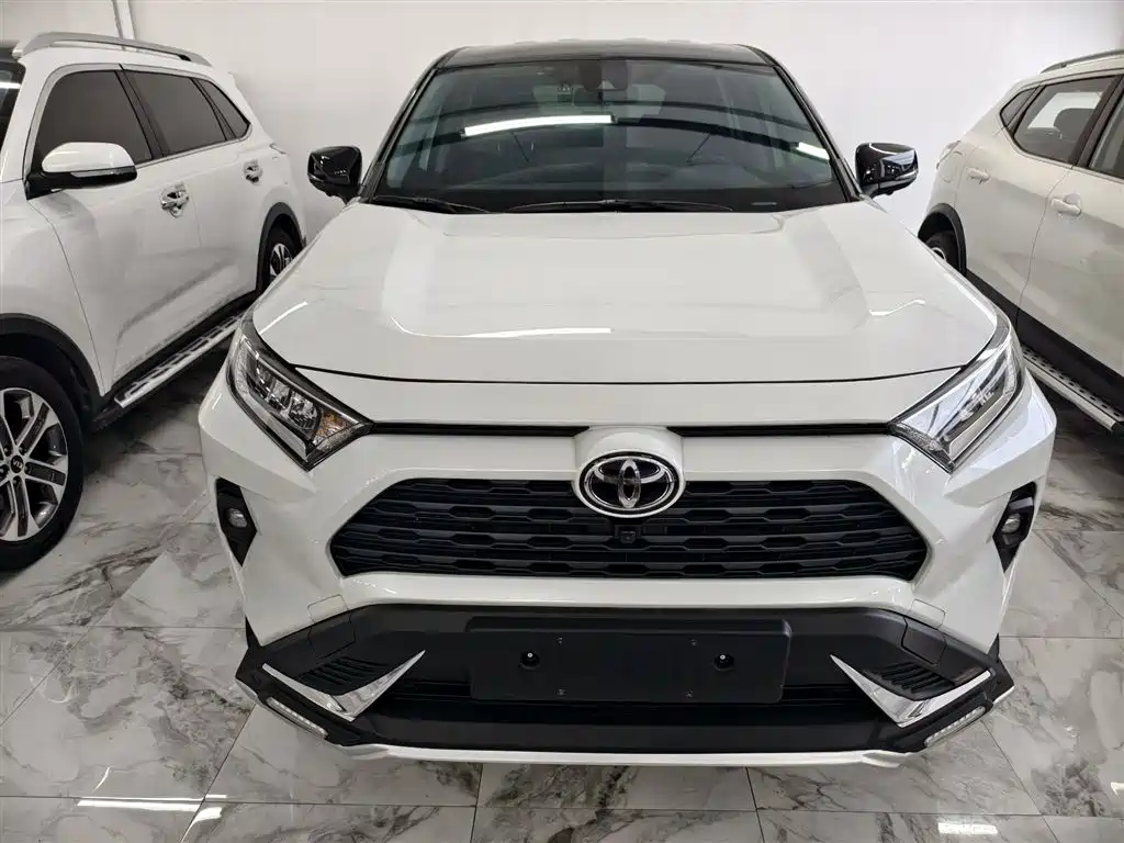 Toyota RAV4 Rongfang 2024 2.0L CVT FWD Urban Edition фото 8