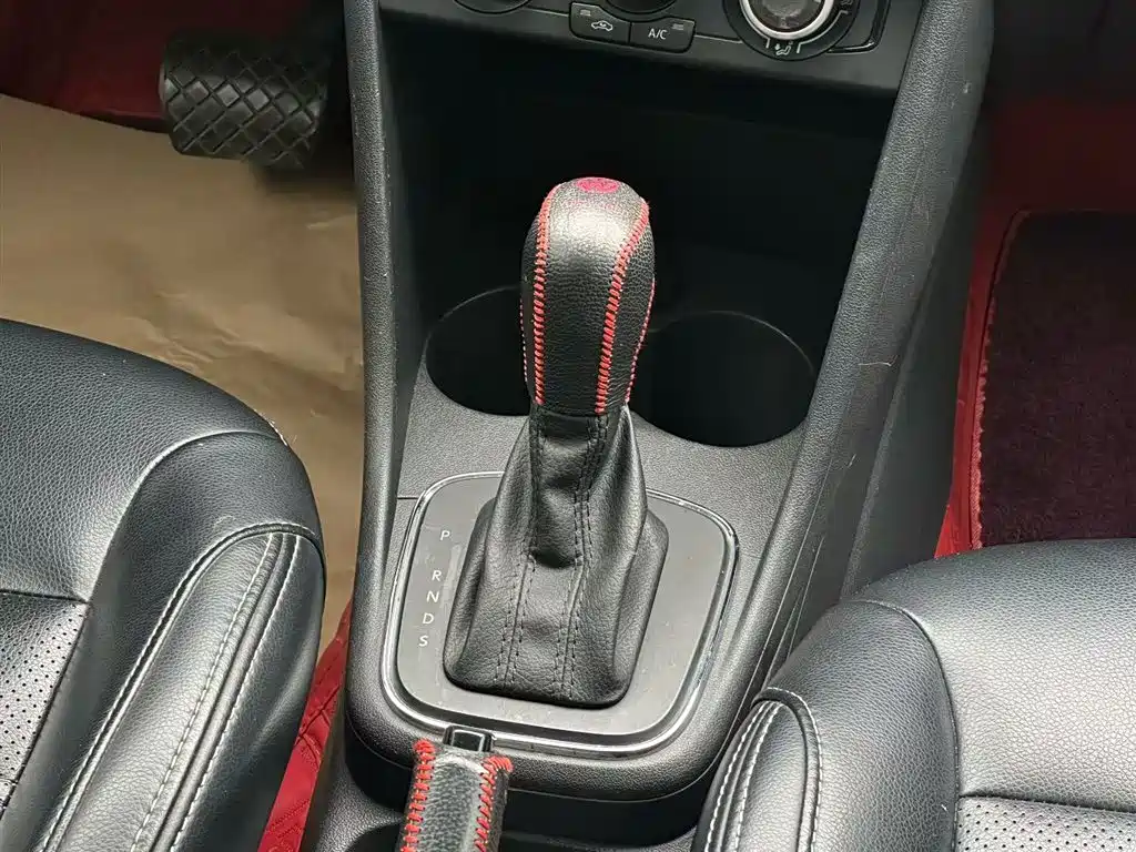 Volkswagen Polo 2018 1.5L Auto Safe Drive фото 9