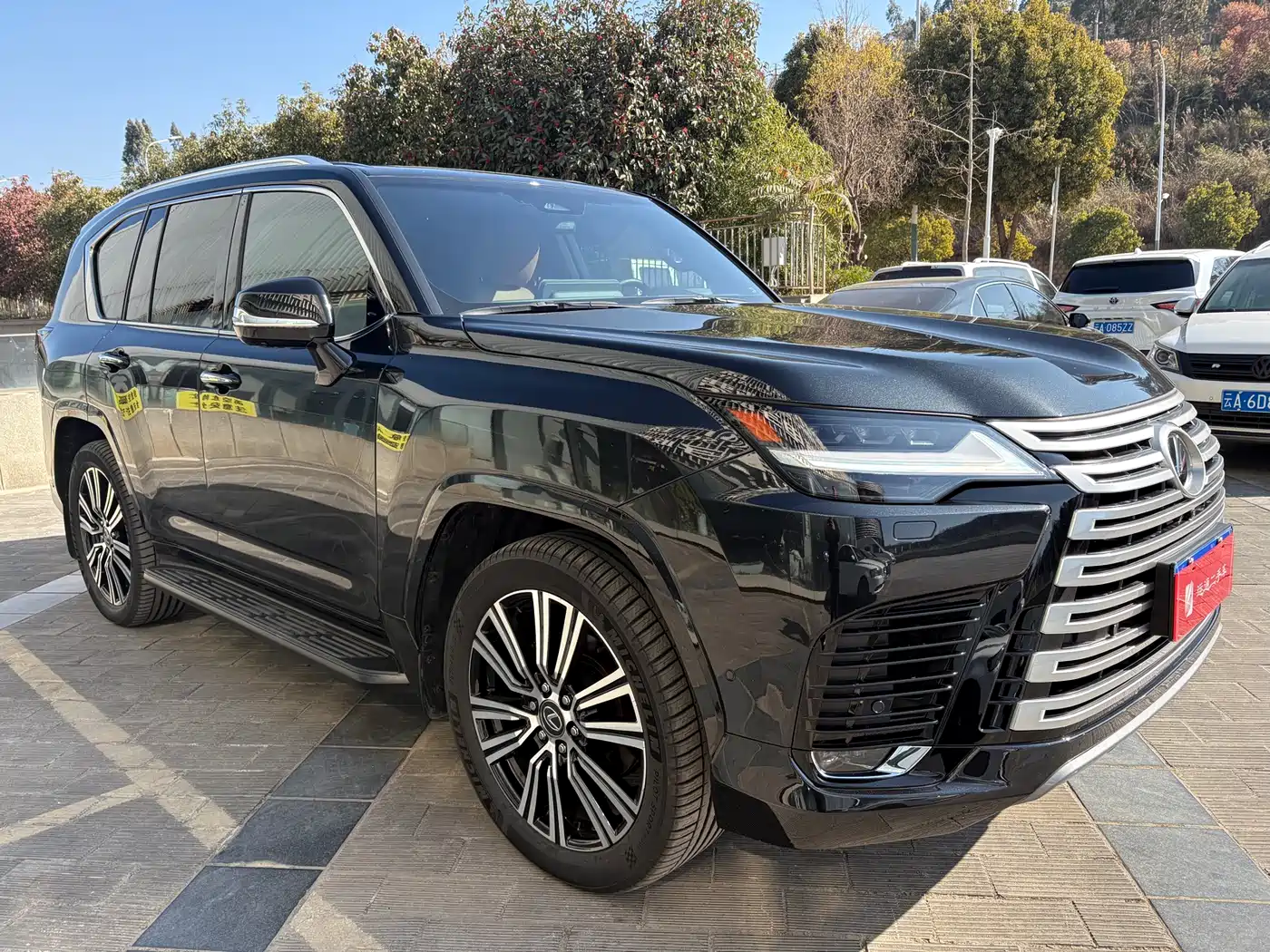 Lexus LX 2025 700h Boundary Edition фото 4