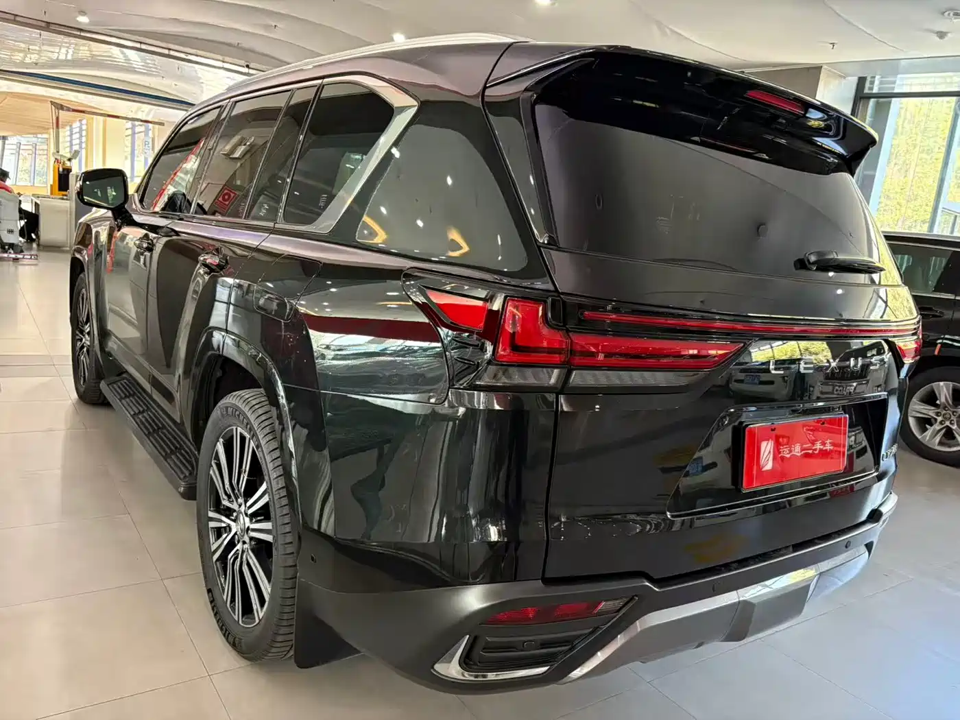 Lexus LX 2025 700h Boundary Edition фото 27