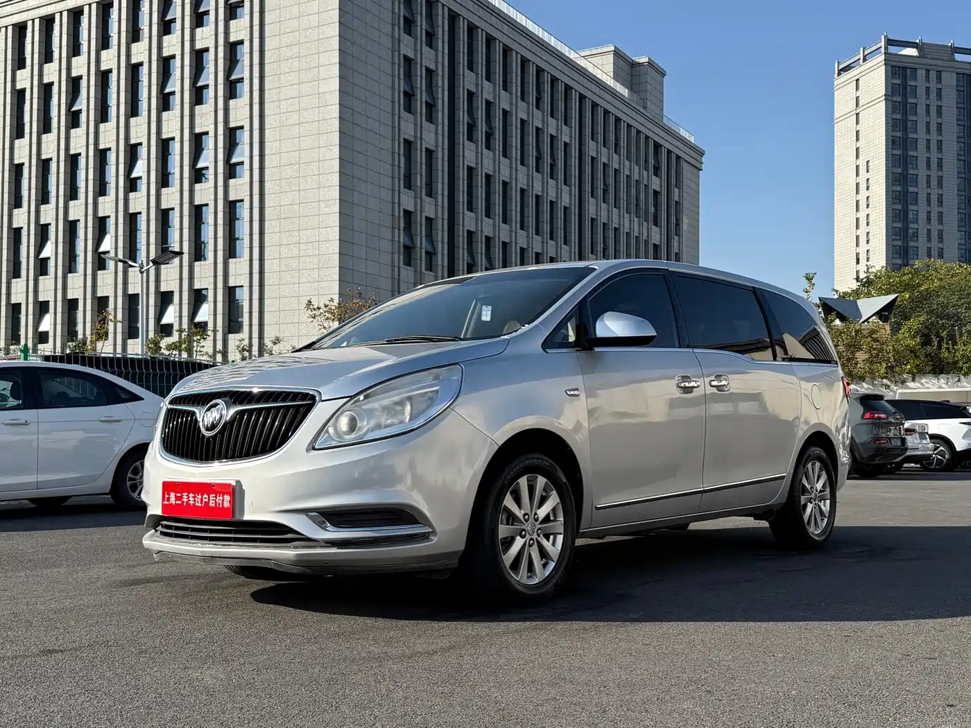 Buick GL8 2017 25S Luxury China V фото 2