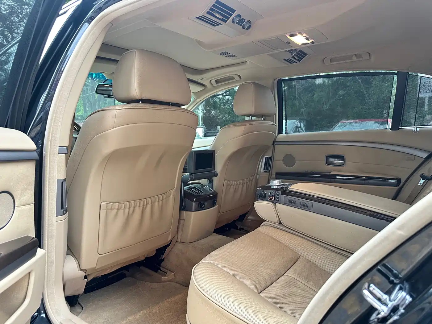 BMW 7 Series 2008 Model 730Li Classic Edition фото 7