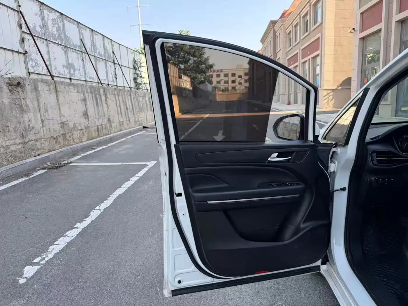 GAC Trumpchi Trumpchi M6 2019 270T Automatic Luxury (7-seater) China V фото 6