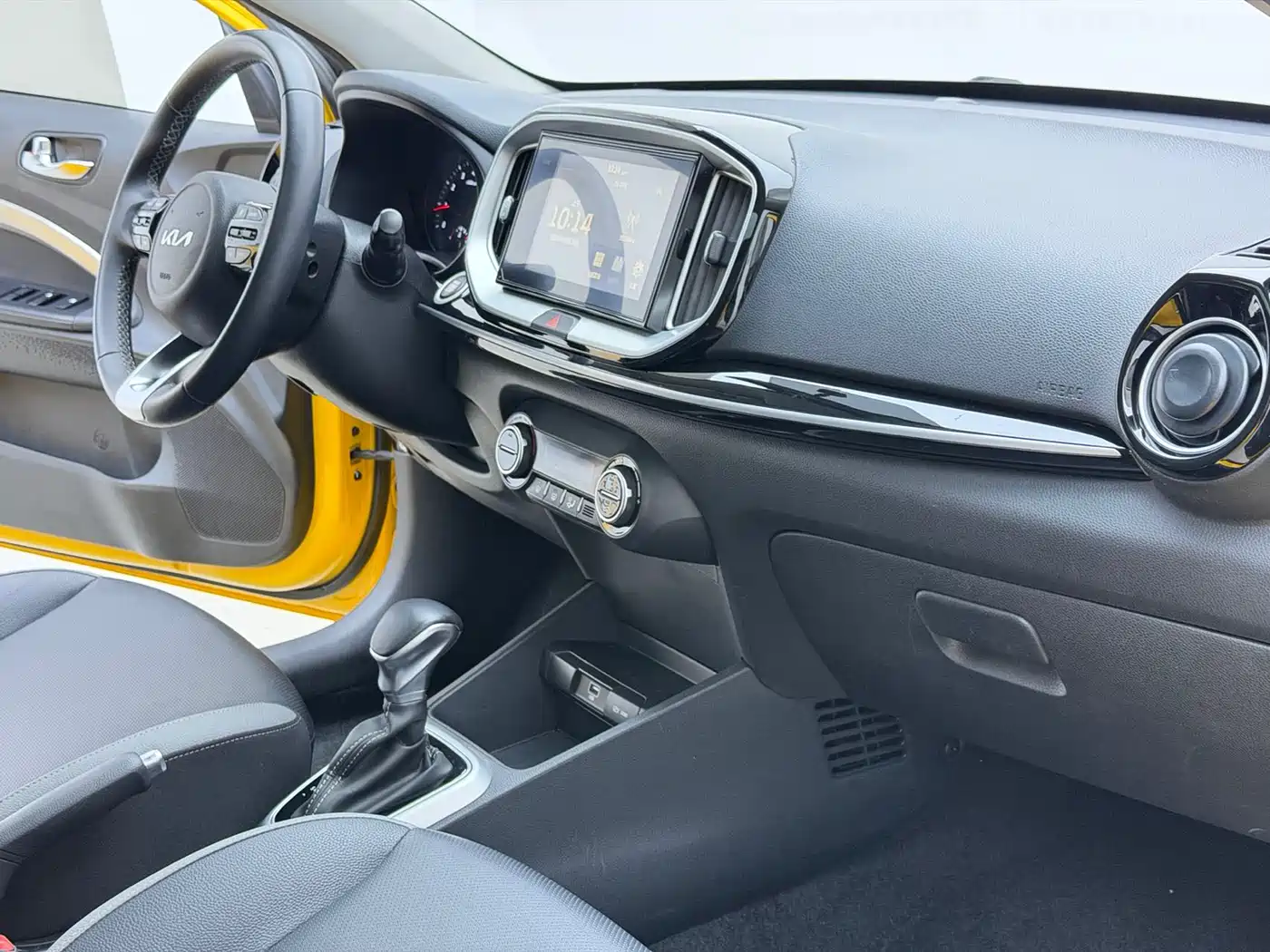 Kia KX1 2021 1.4L CVT Fun Sunroof Version фото 17