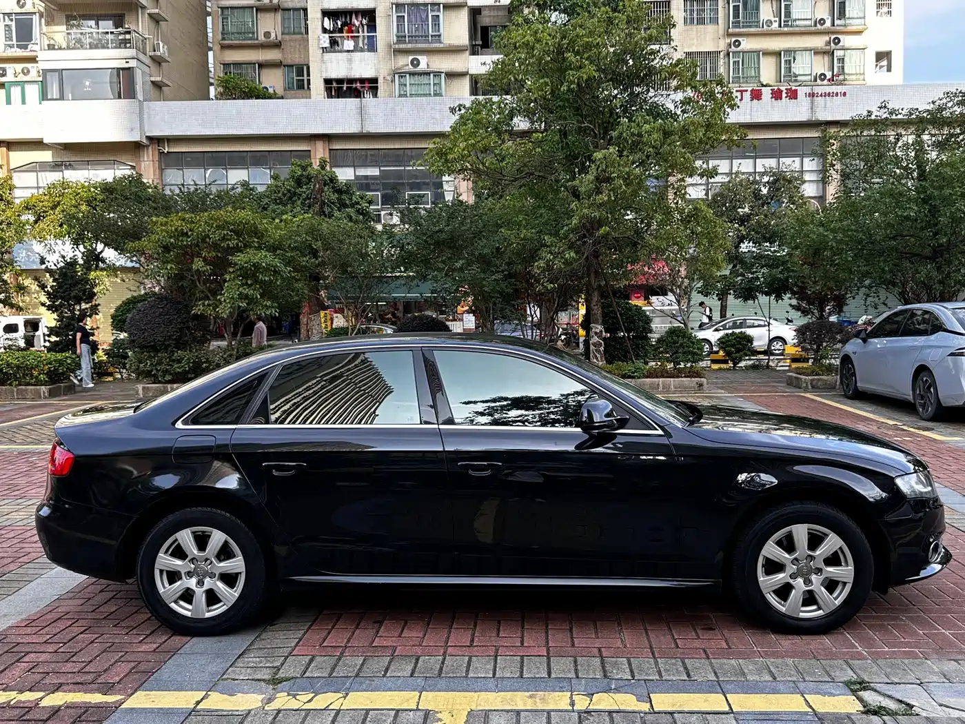 Audi A4L 2012 1.8 TFSI Manual Comfort фото 4