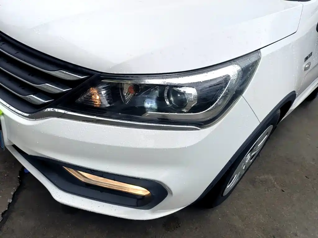 Baojun 310W 2017 2017 1.5L Manual Comfort China V
