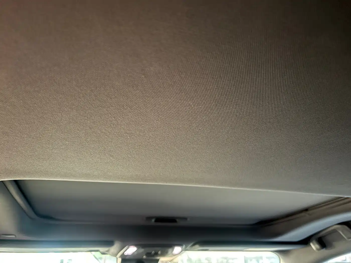 Toyota Sienna 2021 2.5L Hybrid Premium Edition фото 14