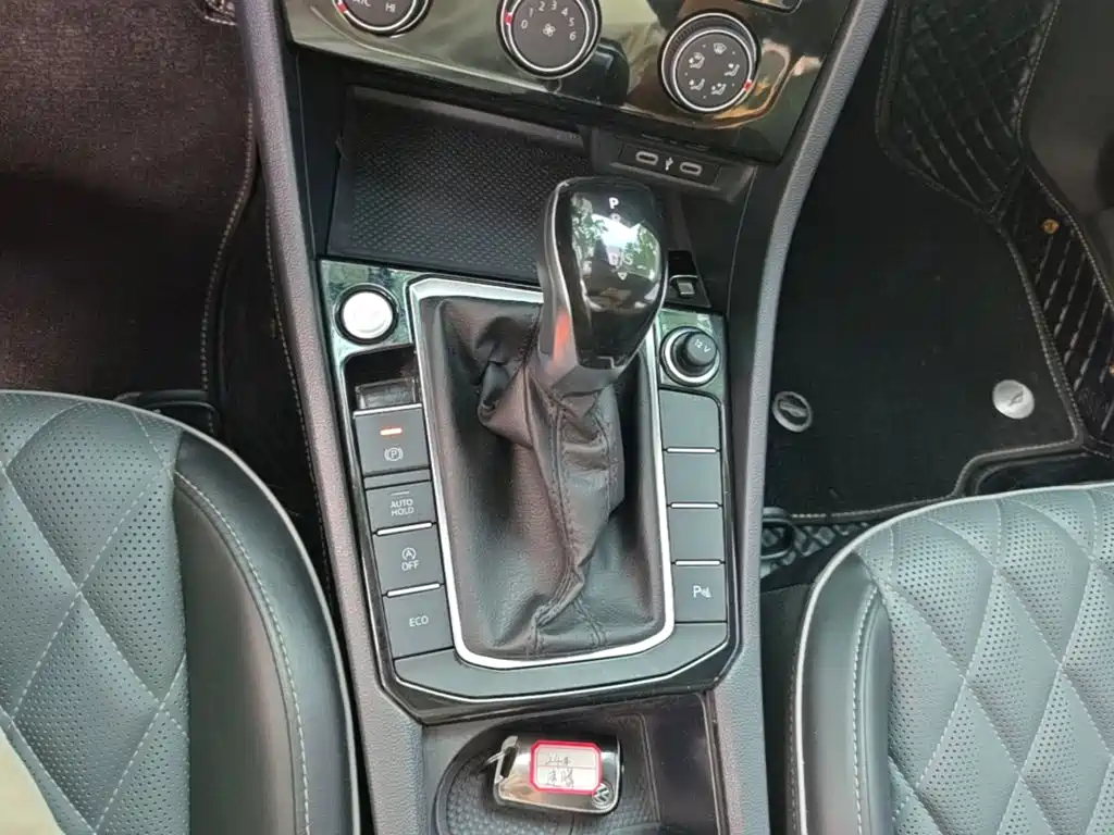 Volkswagen Sagitar, миниатюра 14