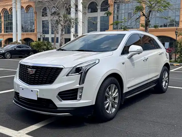 CADILLAC XT5