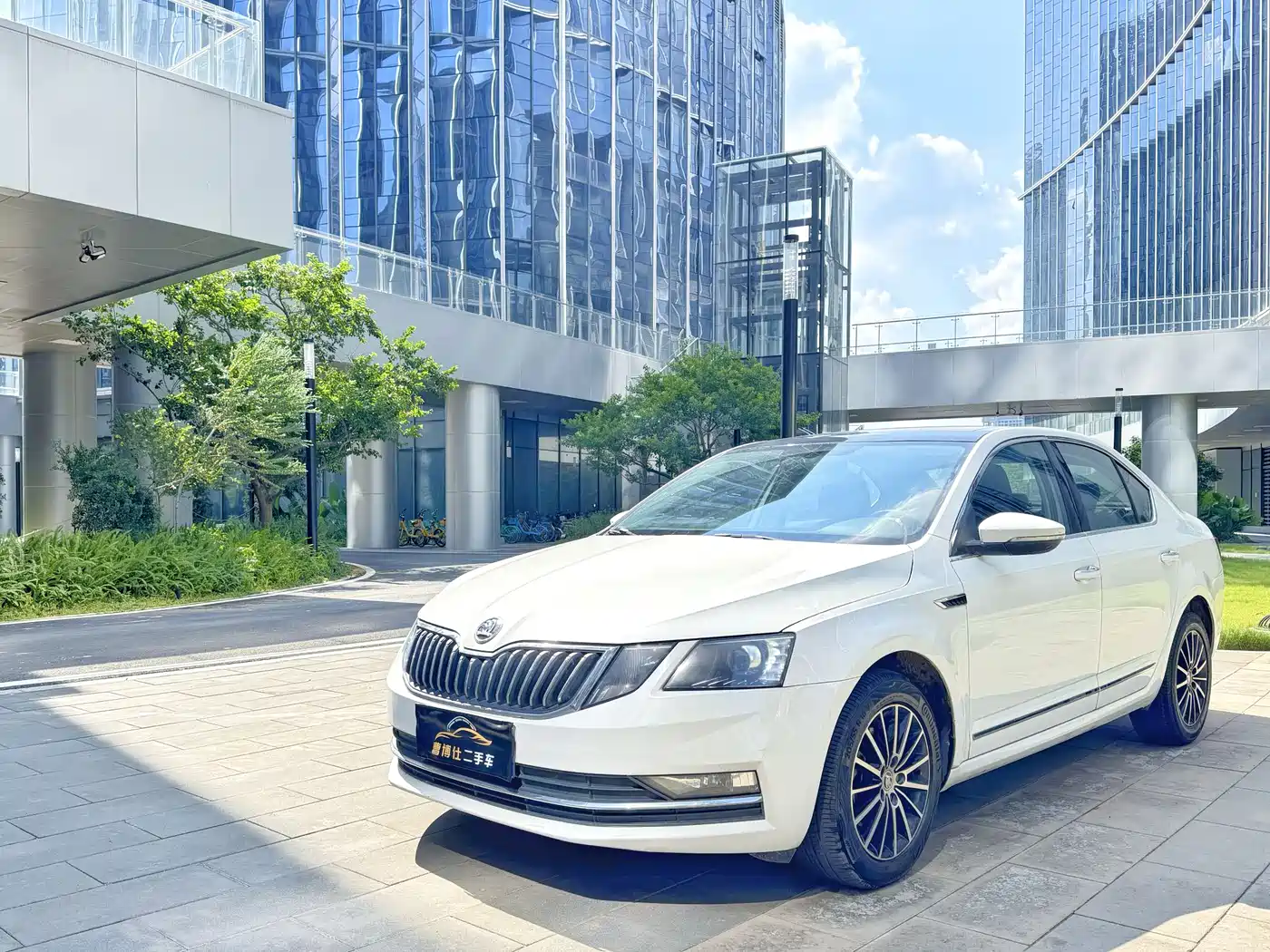 Škoda Octavia 2018 TSI230 DSG Luxury Edition