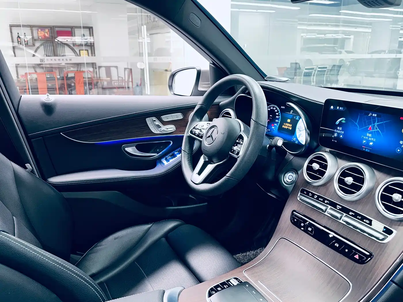 Mercedes-Benz GLC 2021 GLC 300 L 4MATIC Sporty фото 31