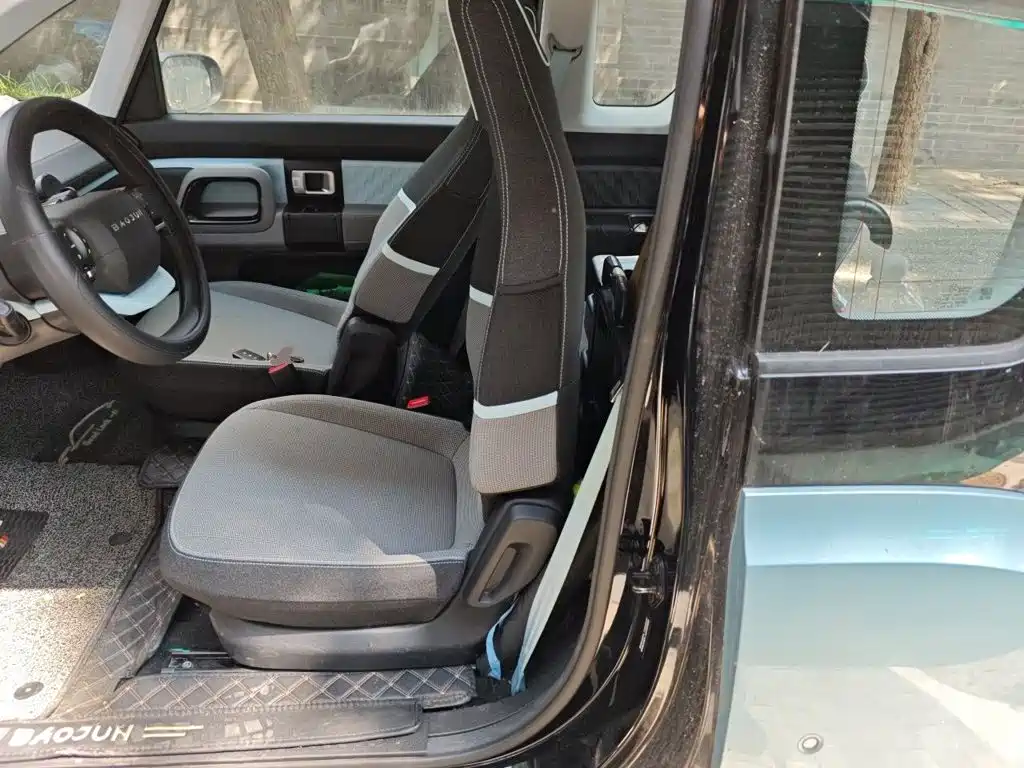 Baojun E300 2020 2020 Interstellar Future Edition