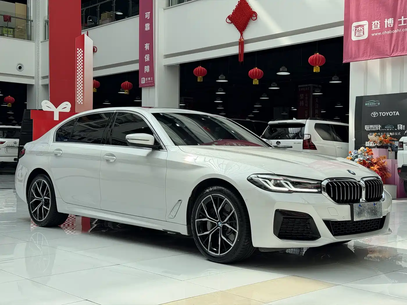 BMW 5 Series 2023 530Li Premium M Sport Package фото 3