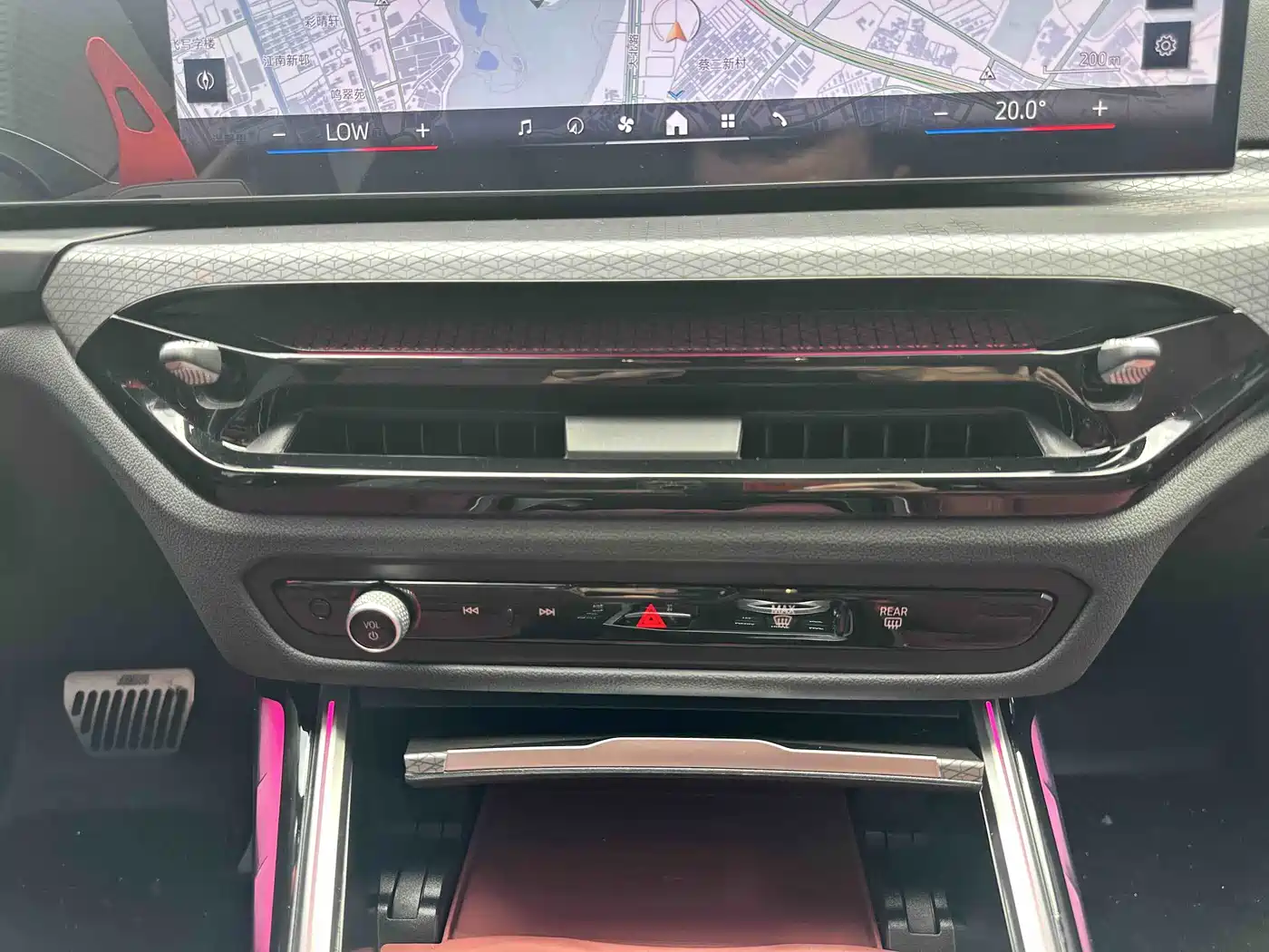 BMW 3 Series 2025 330Li M Sport Night Edition фото 23
