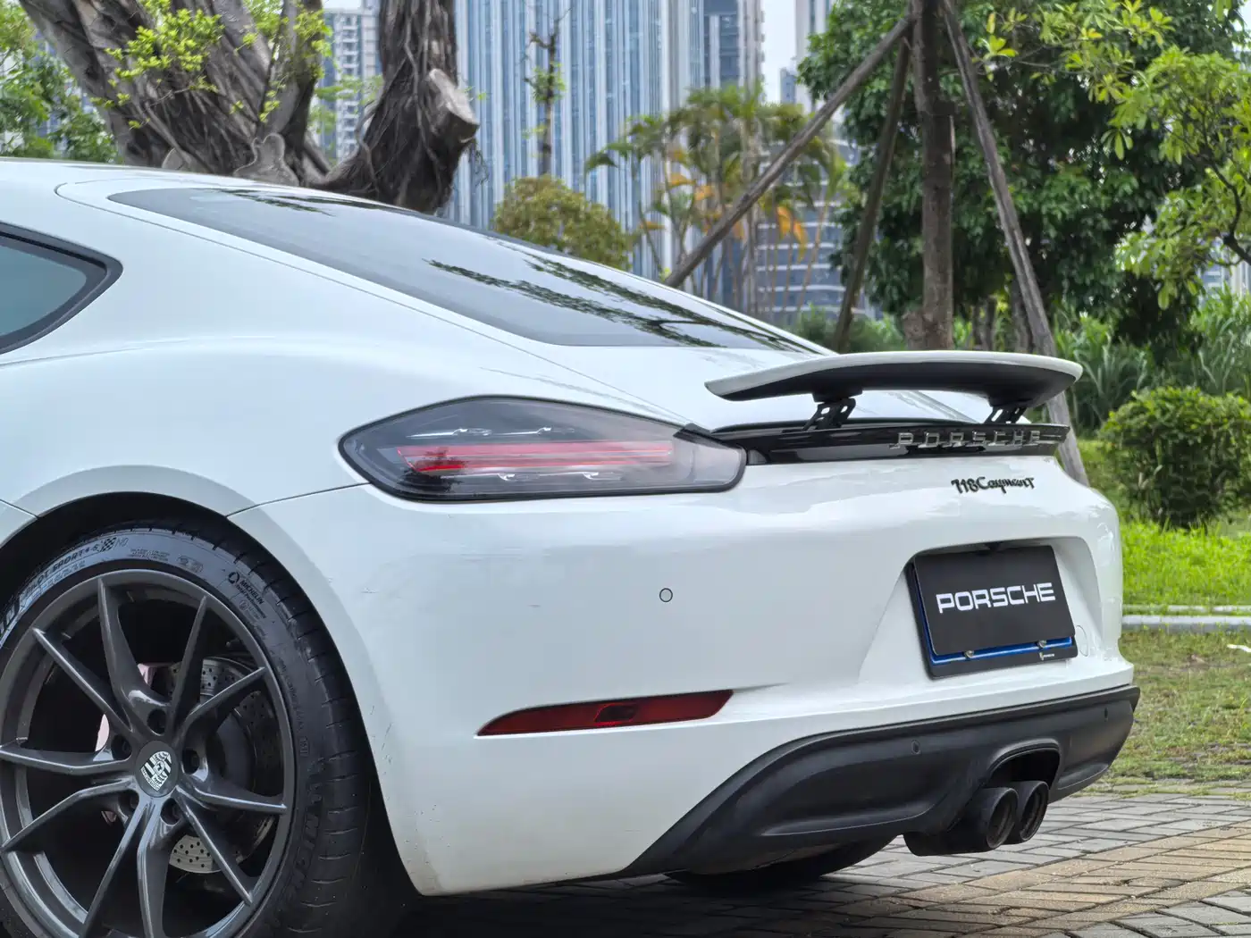 Porsche 718 2019 Cayman T 2.0T фото 21