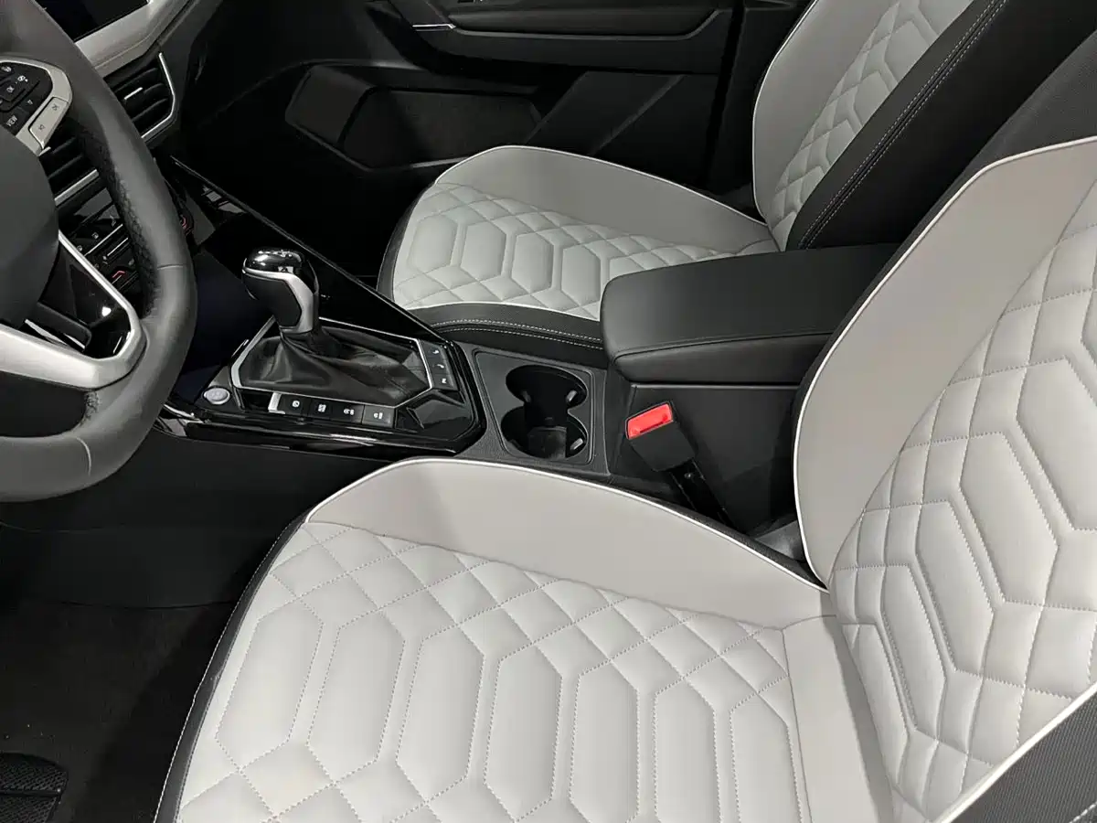 Volkswagen Tayron 2023 280TSI 2WD Luxury Plus Advanced Edition фото 16