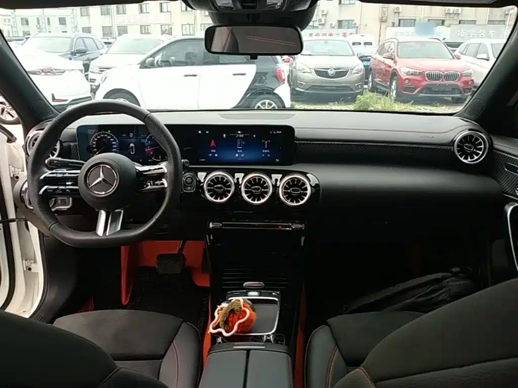 Mercedes-Benz A-Class 2024 Facelift A 200 L Fashion фото 10