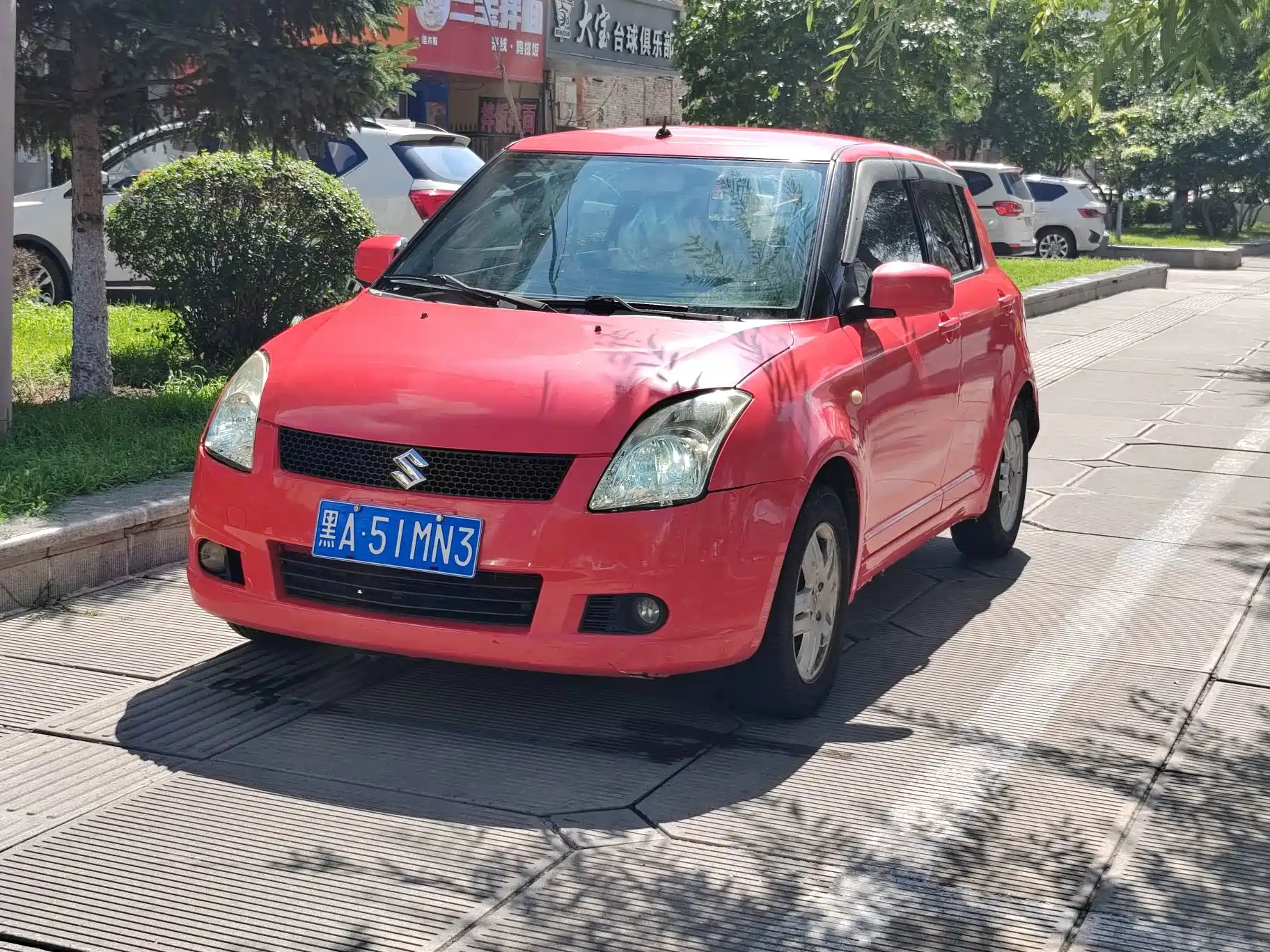 Фото 2 - Suzuki Swift