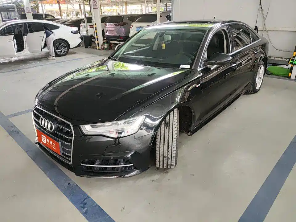 Audi A6L 2018 30th Anniversary 30 FSI Style