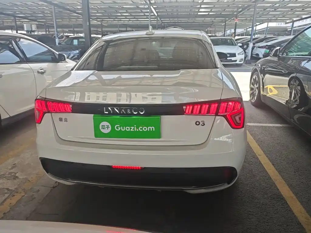 Lynk & Co 03 2019 2018 1.5TD DCT Standard (China V)