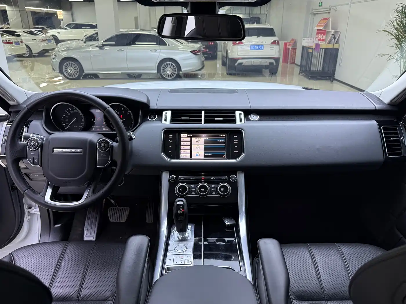 Land Rover Range Rover Sport 2014 3.0 SC V6 HSE фото 8