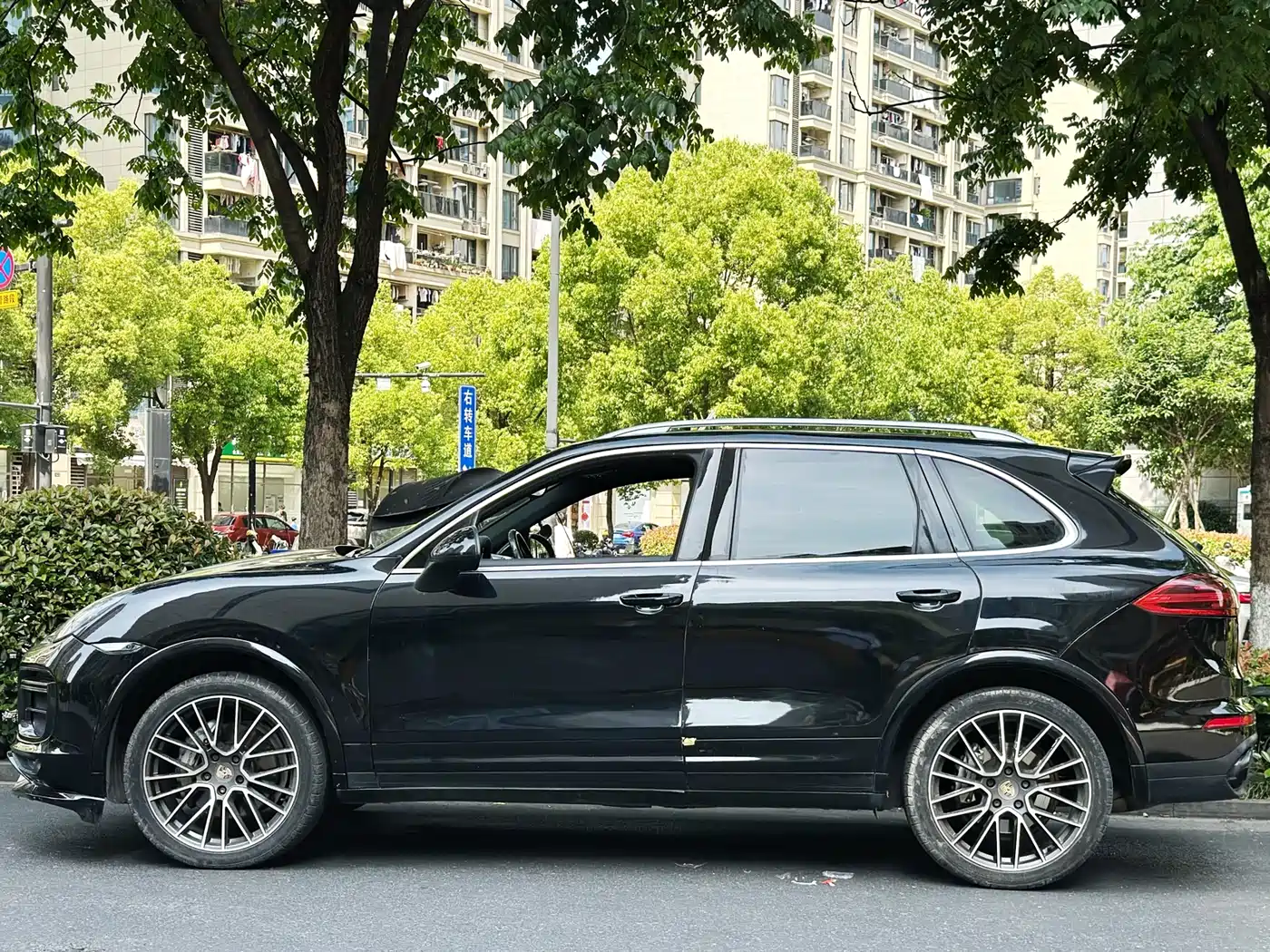 Porsche Cayenne 2011 Cayenne S 4.8L фото 7