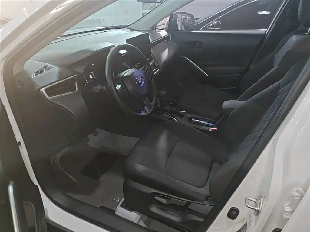 Toyota Corolla Cross 2023 2.0L Elite Edition фото 11