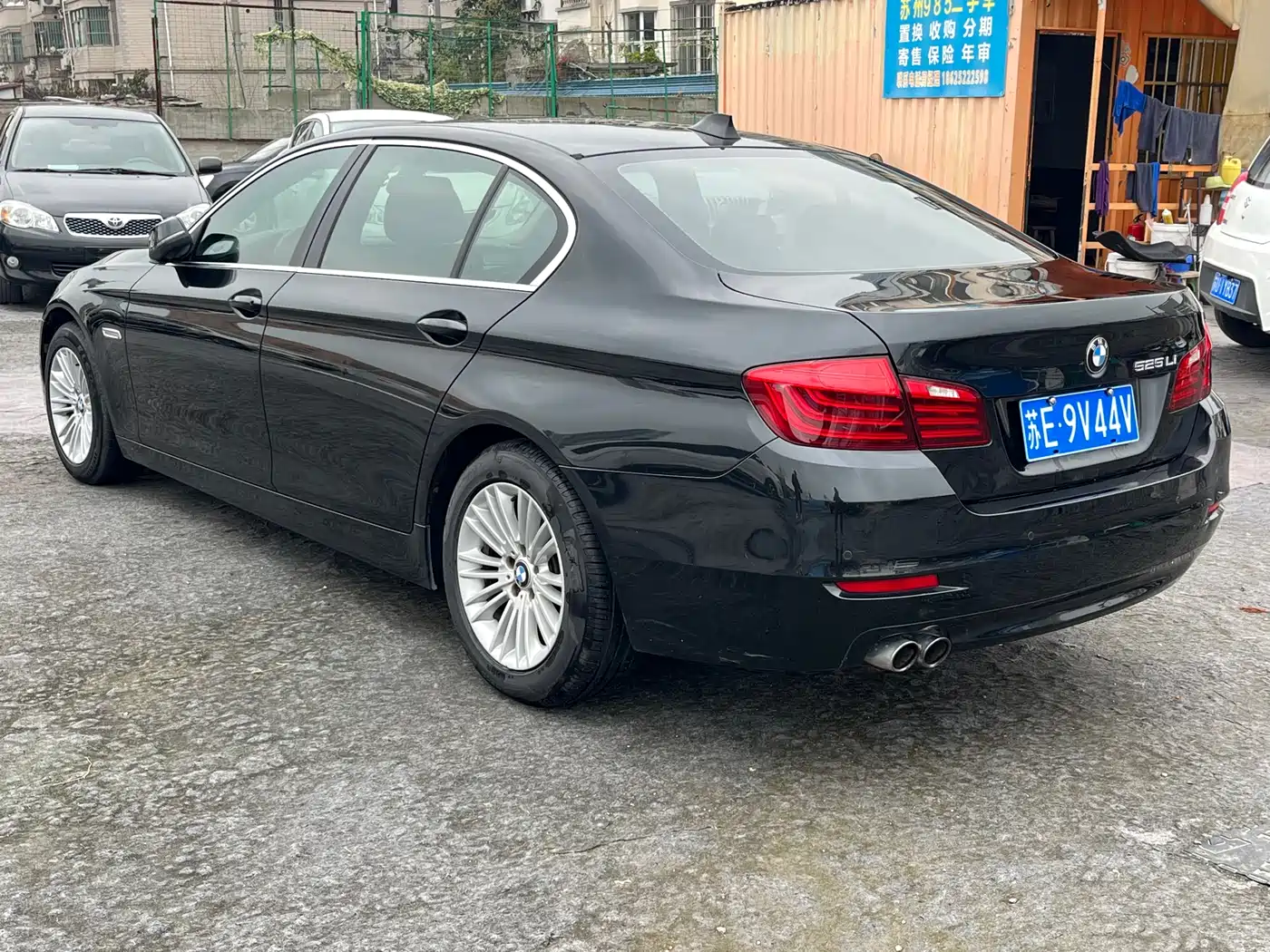 BMW 5 Series 2014 525Li Leading фото 5