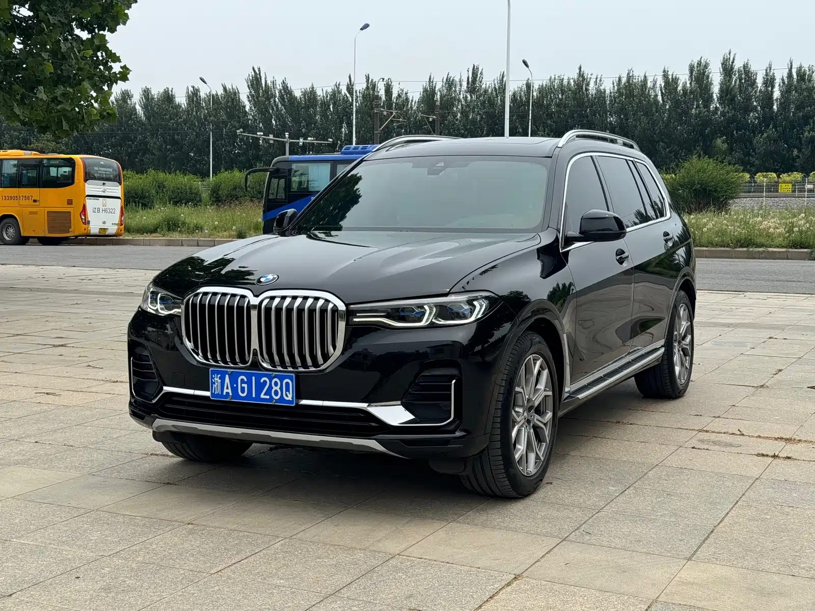 Фото 1 - BMW X7