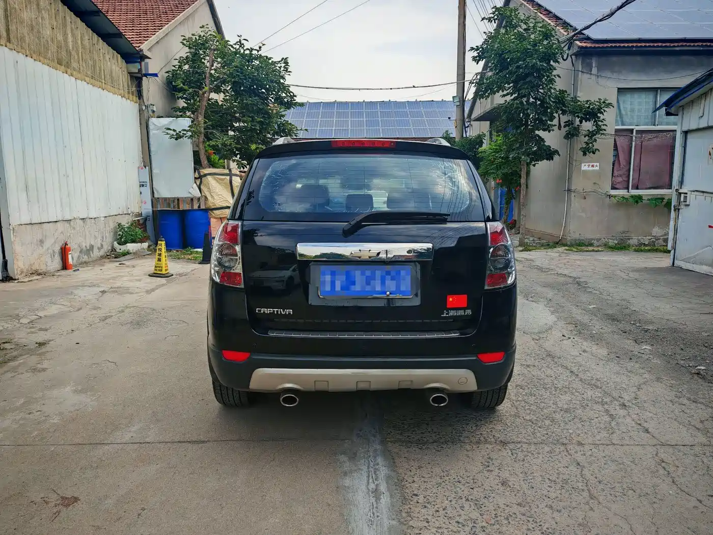 Chevrolet Captiva 2012 2012 Model 2.4L 2WD Urban Edition 5-Seater