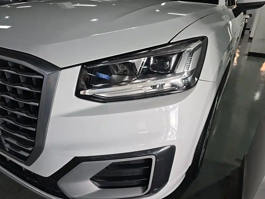 Photo 24 - Audi Q2L