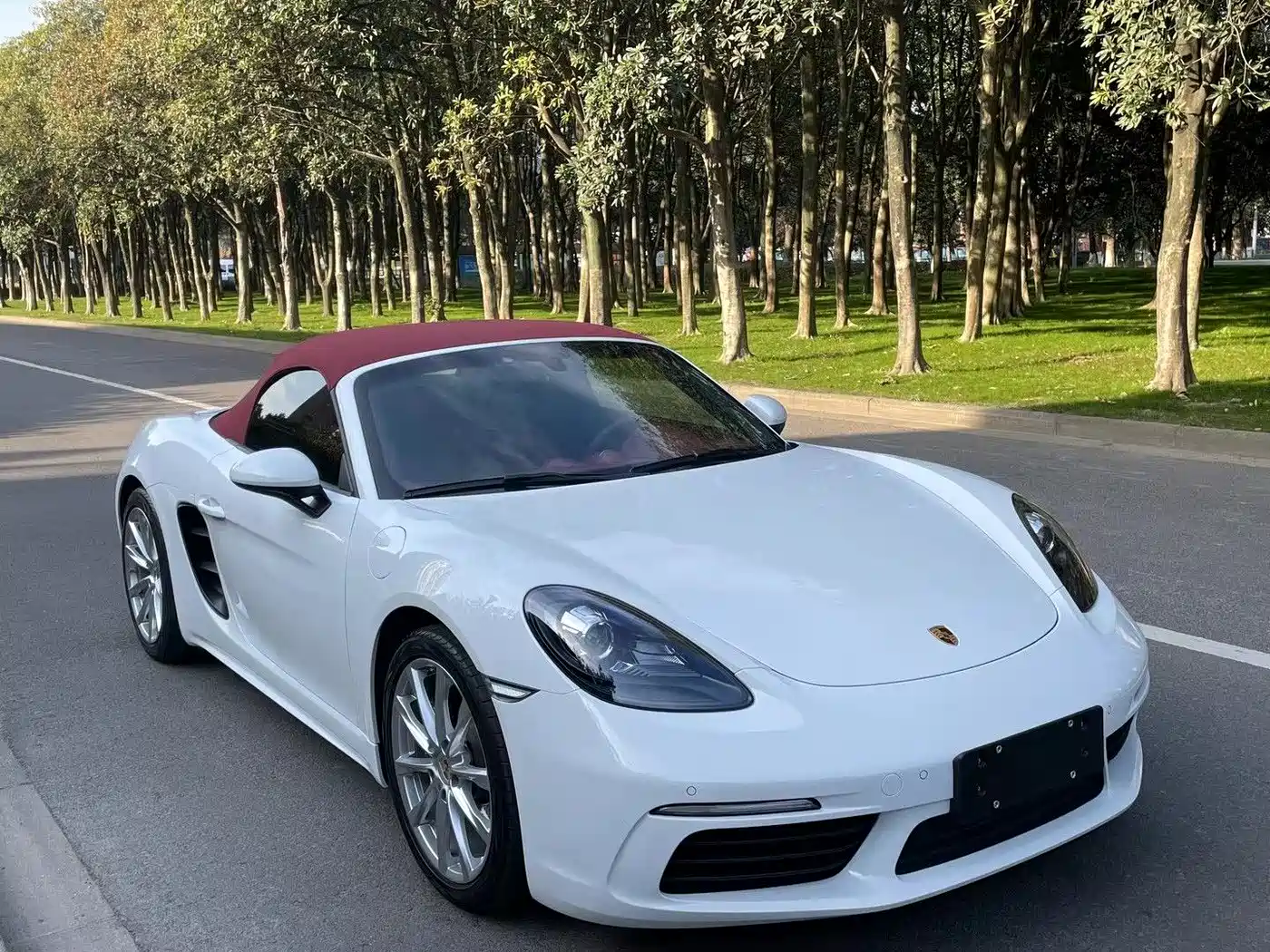 Porsche 718 2018 Boxster 2.0T фото 2