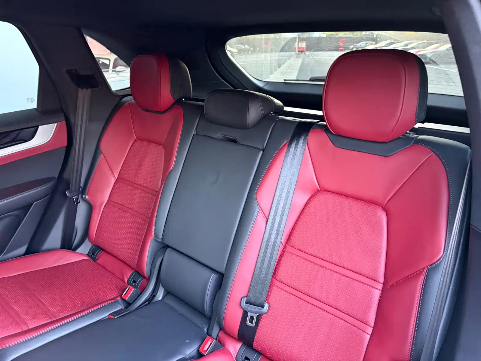 صورة 12 - Porsche Cayenne