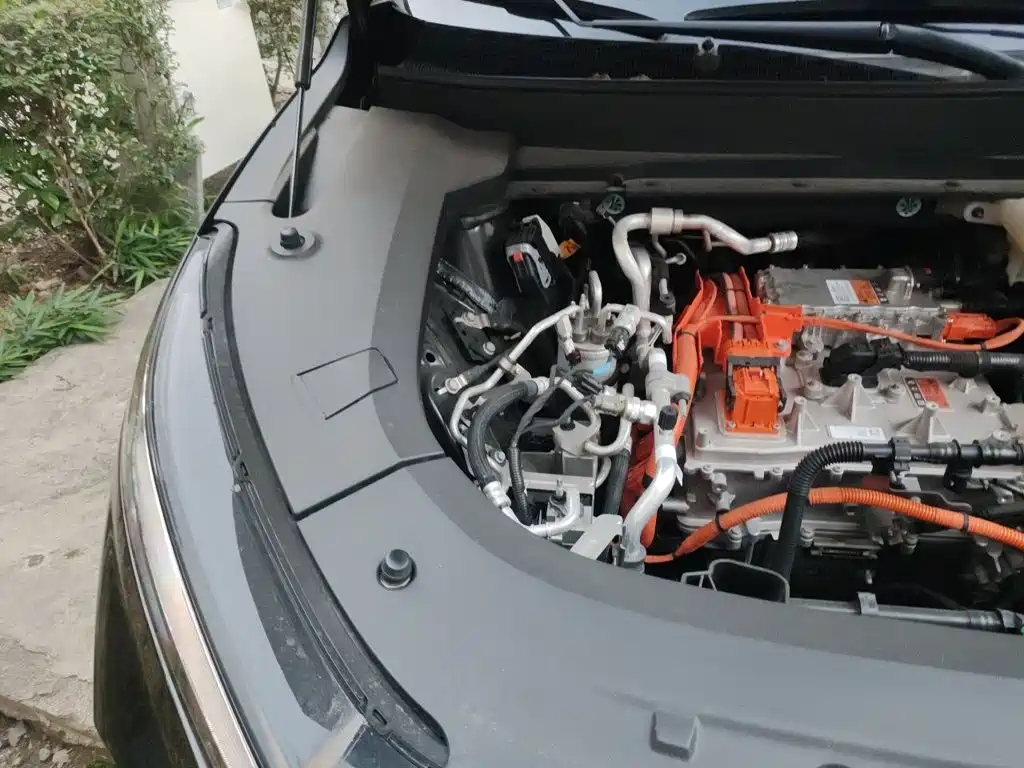 Фото 21 - Buick E5