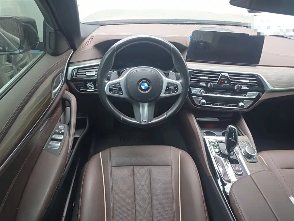BMW 5 Series 2022 530Li Leading M Sport Package фото 17
